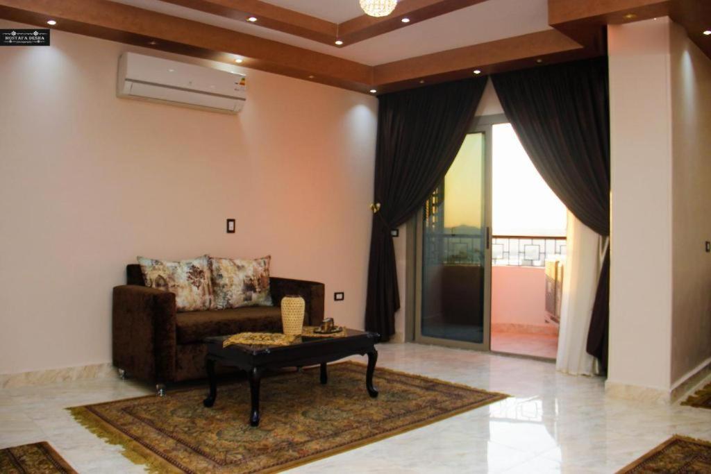 Aswan Plaza - Share Apartment Kültér fotó